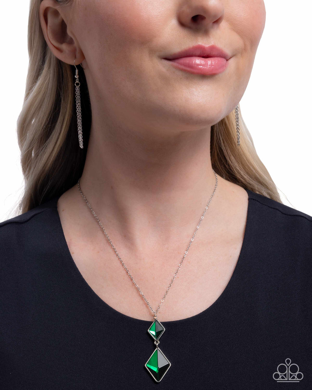 Paparazzi ~ Daily Diamonds - Green Necklace