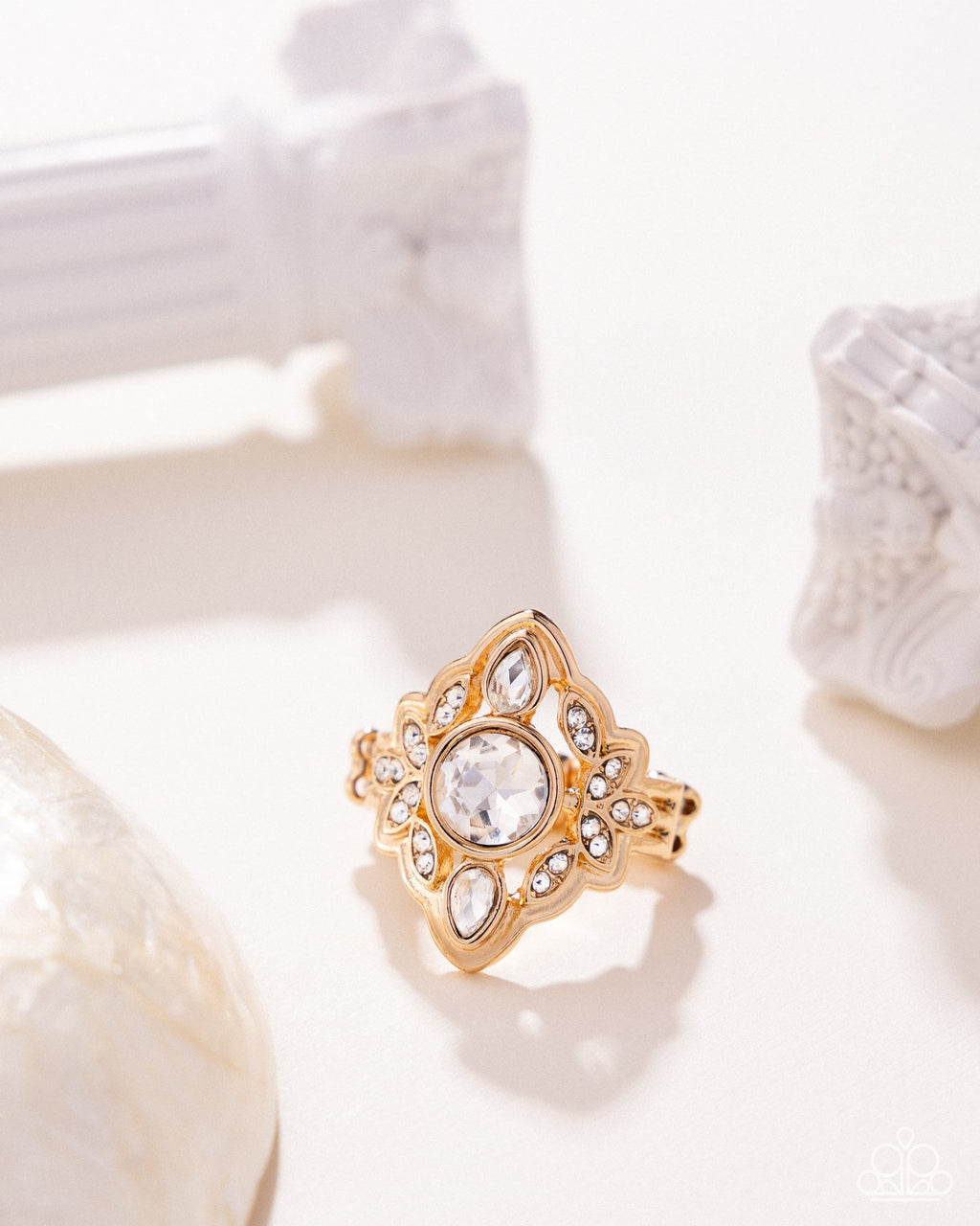 dazzling-dignity-gold-p4re-gdxx-307xx