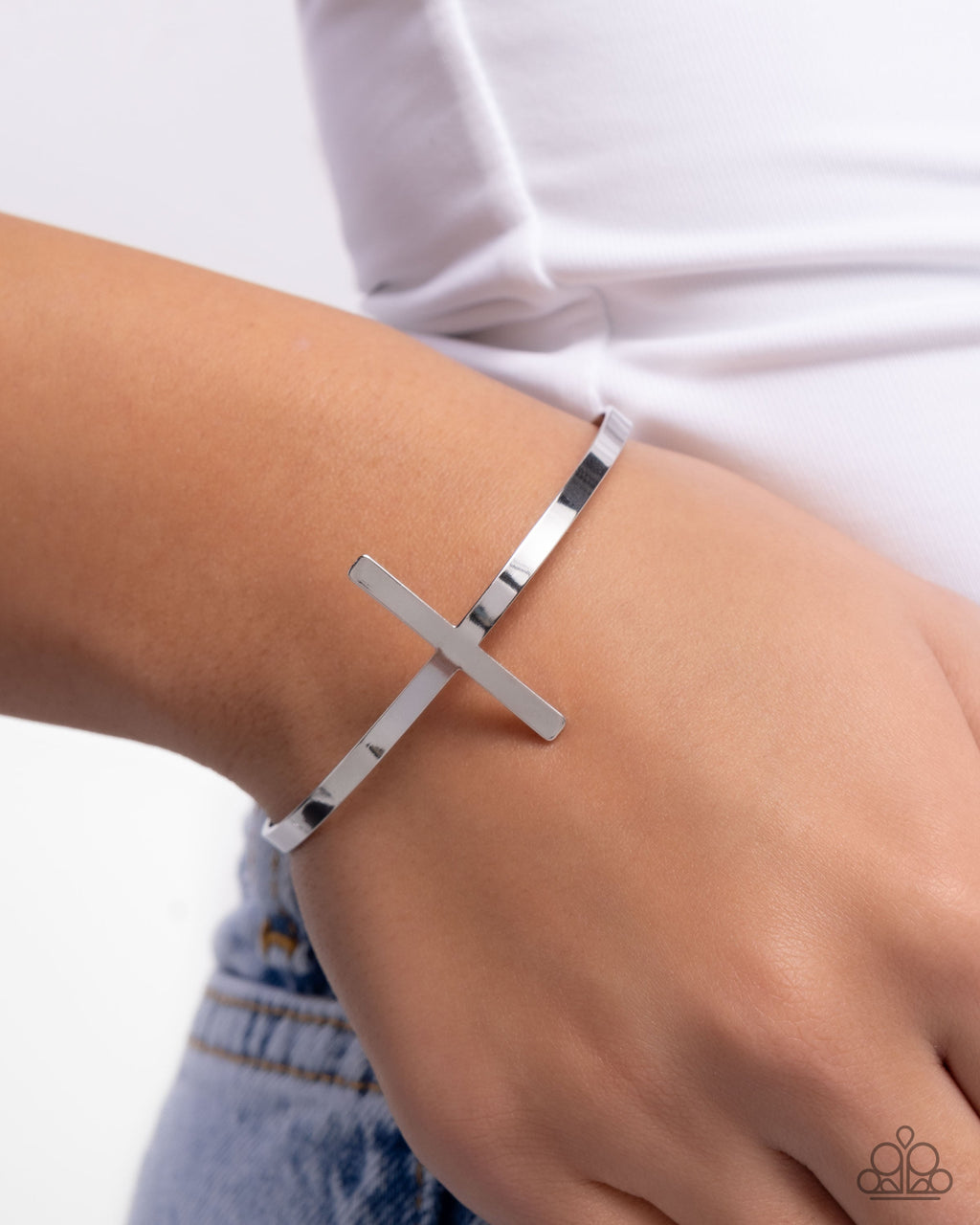 holy-headline-silver-p9ba-svxx-258xx