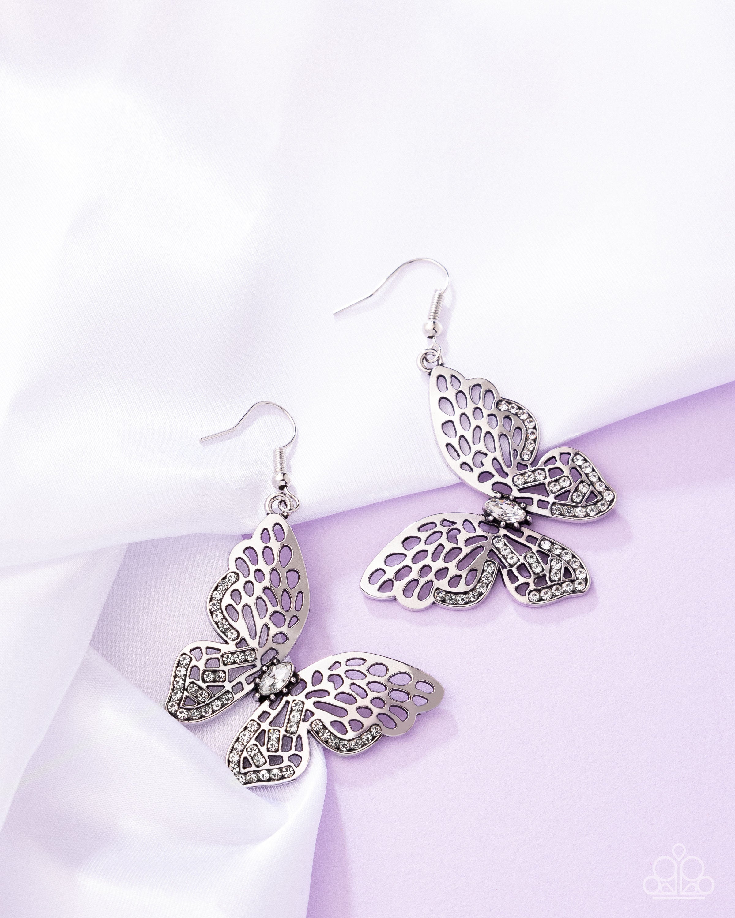 fresh-flutter-white-p5re-wtxx-657xx