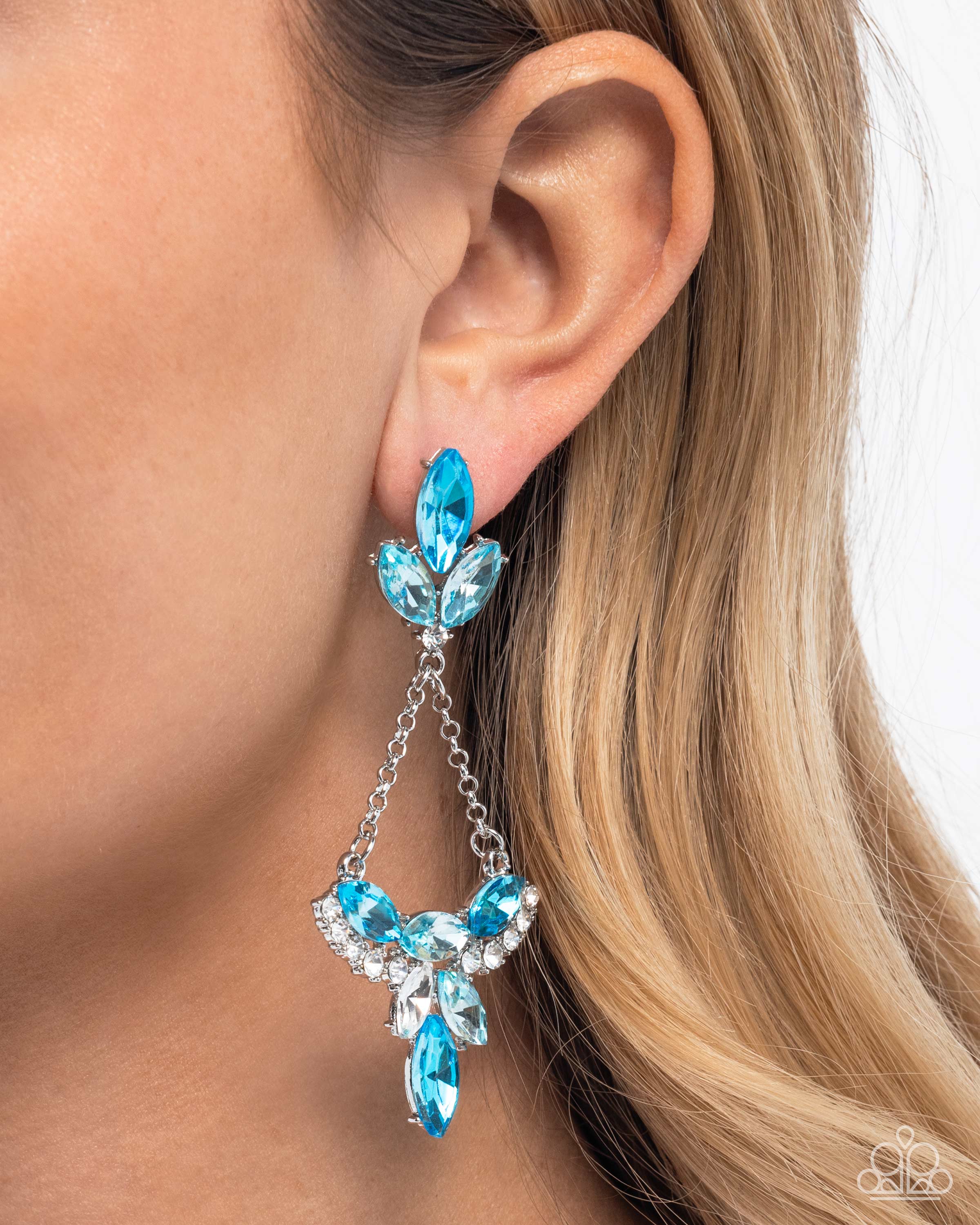 carefree-chandelier-blue-p5po-blxx-227xx