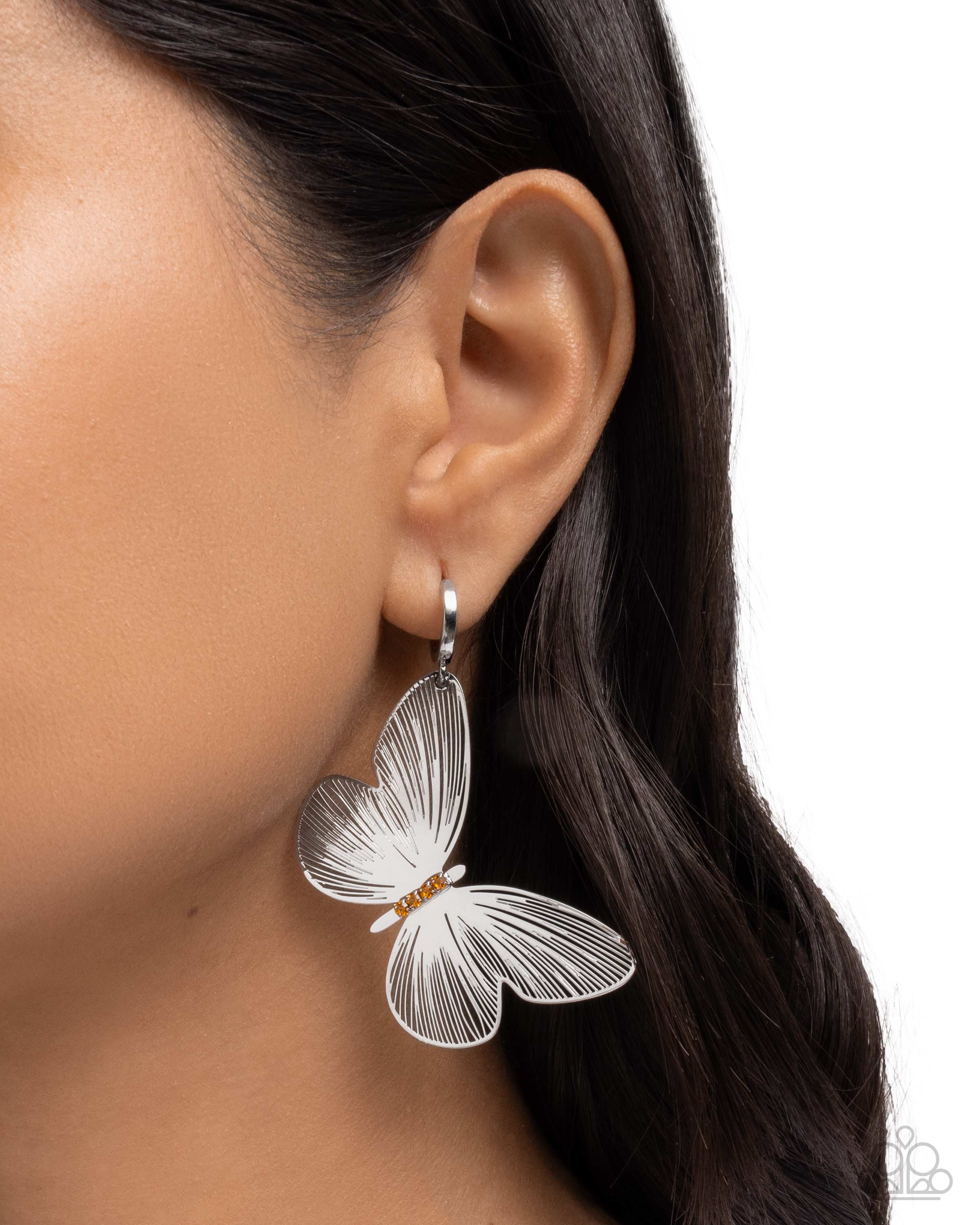 fluttering-folk-orange-p5ho-ogxx-024xx