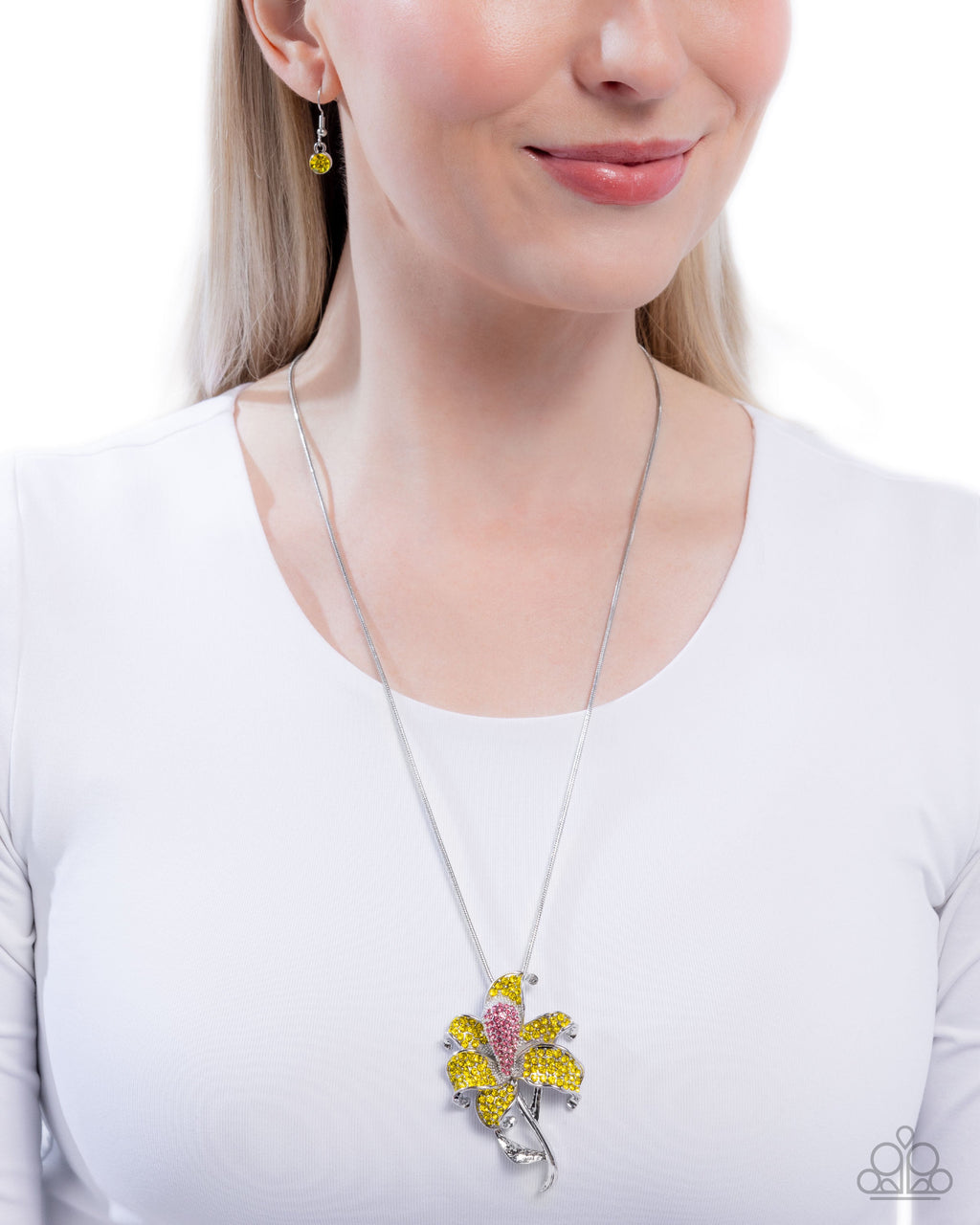 lily-luminescence-yellow-p2re-ywxx-131xx