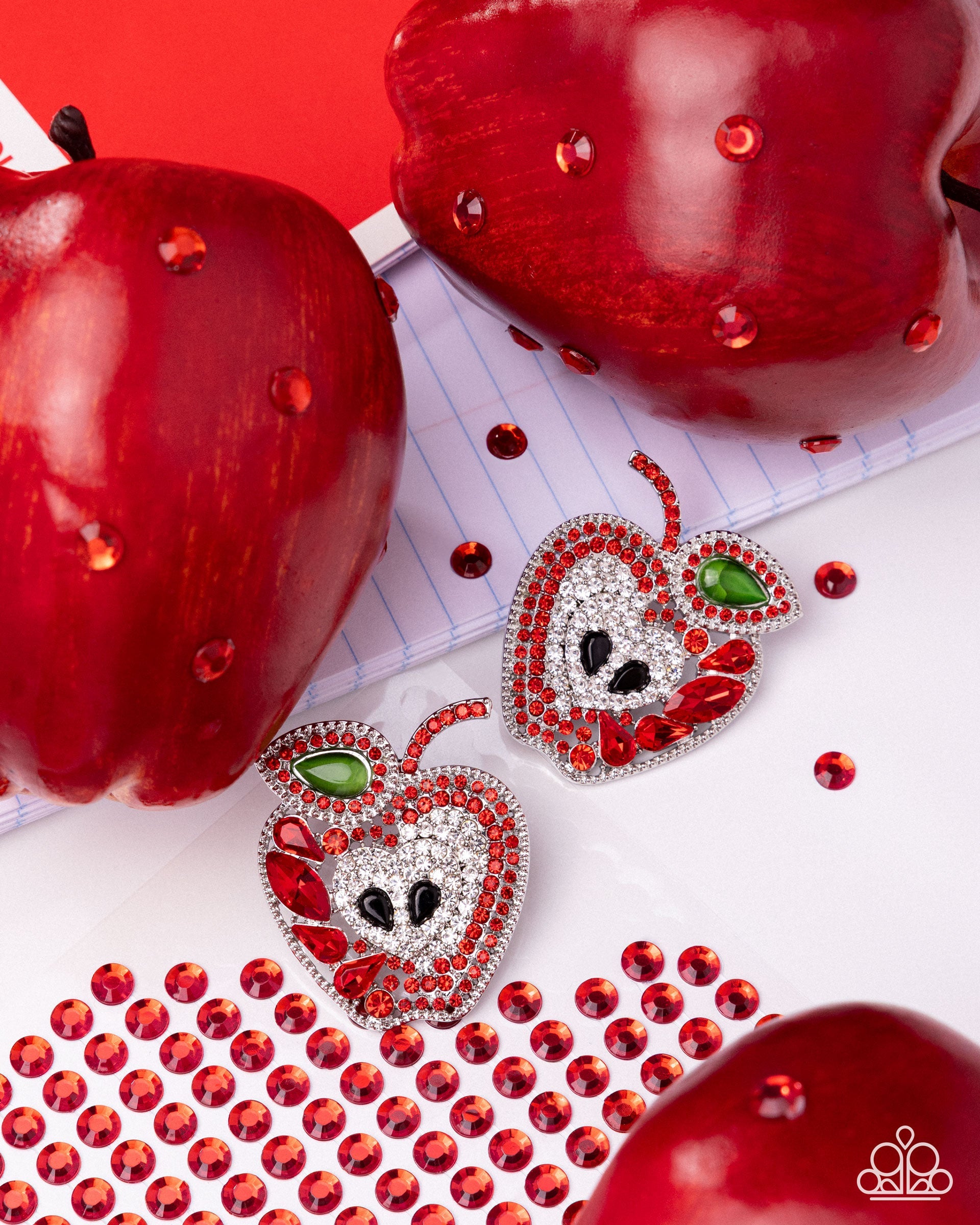 apple-for-the-teacher-red-p5po-rdxx-104xx