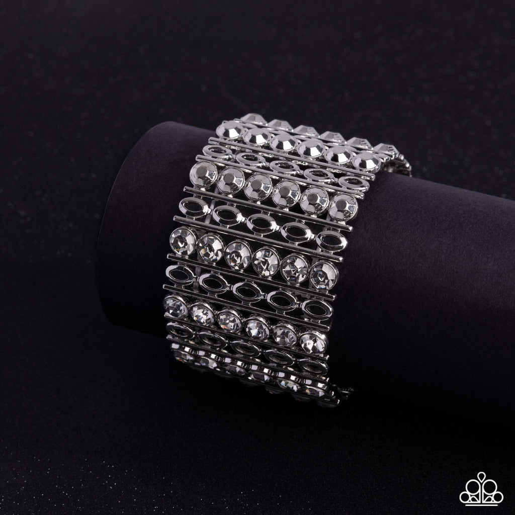 reflective-rows-silver-p9re-svxx-353xx