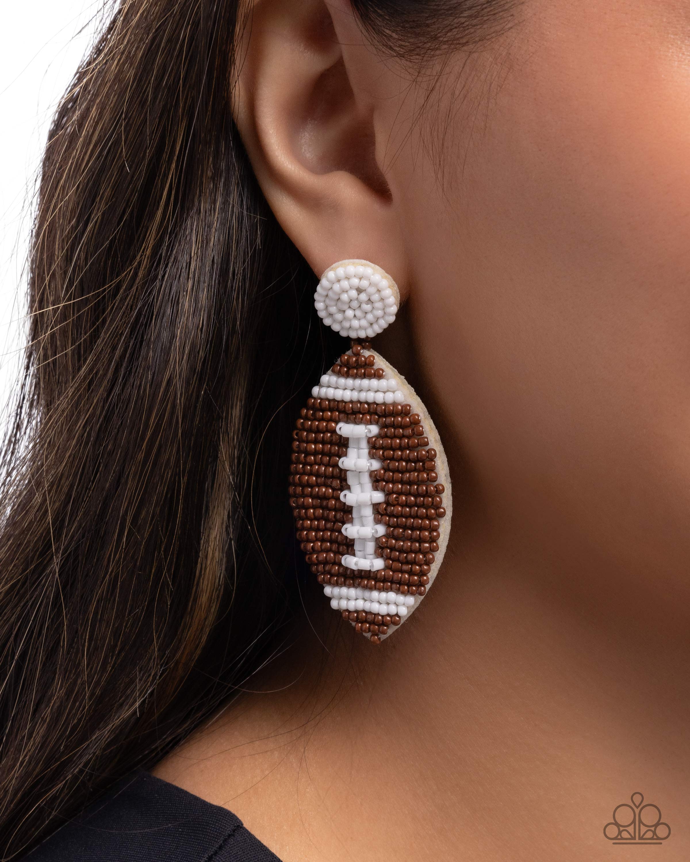 football-fan-brown-p5po-bnxx-061xx