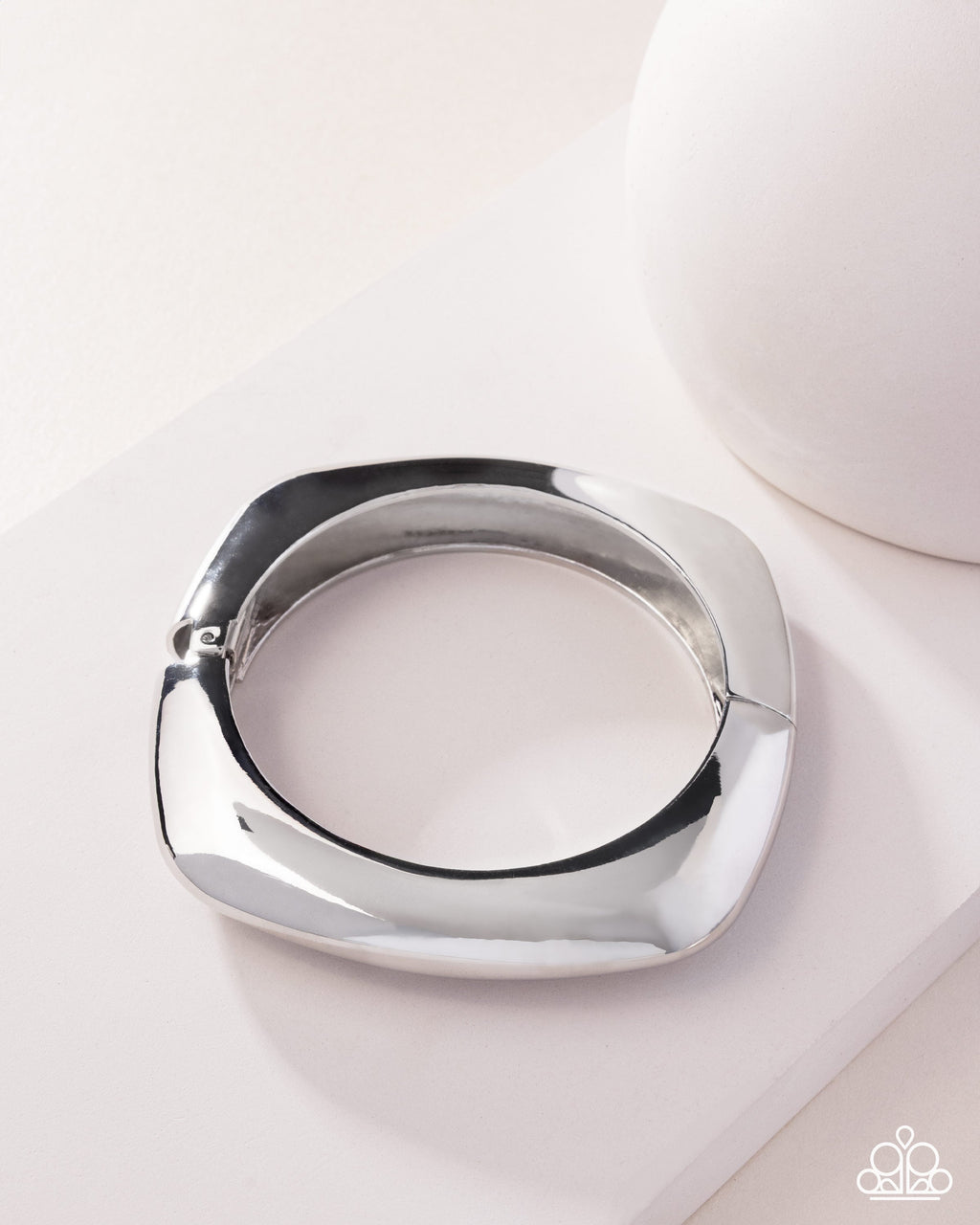 rounded-reflection-silver-p9ba-svxx-273xx