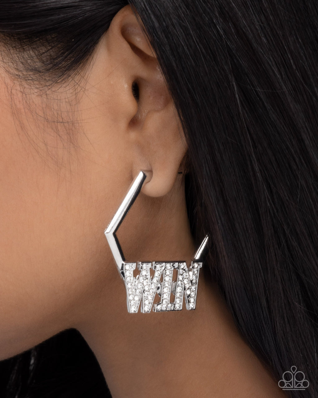 everything-to-win-white-p5ho-wtxx-238xx