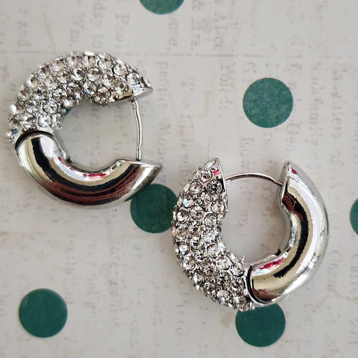 Paparazzi ~ Combustible Confidence - White Earrings