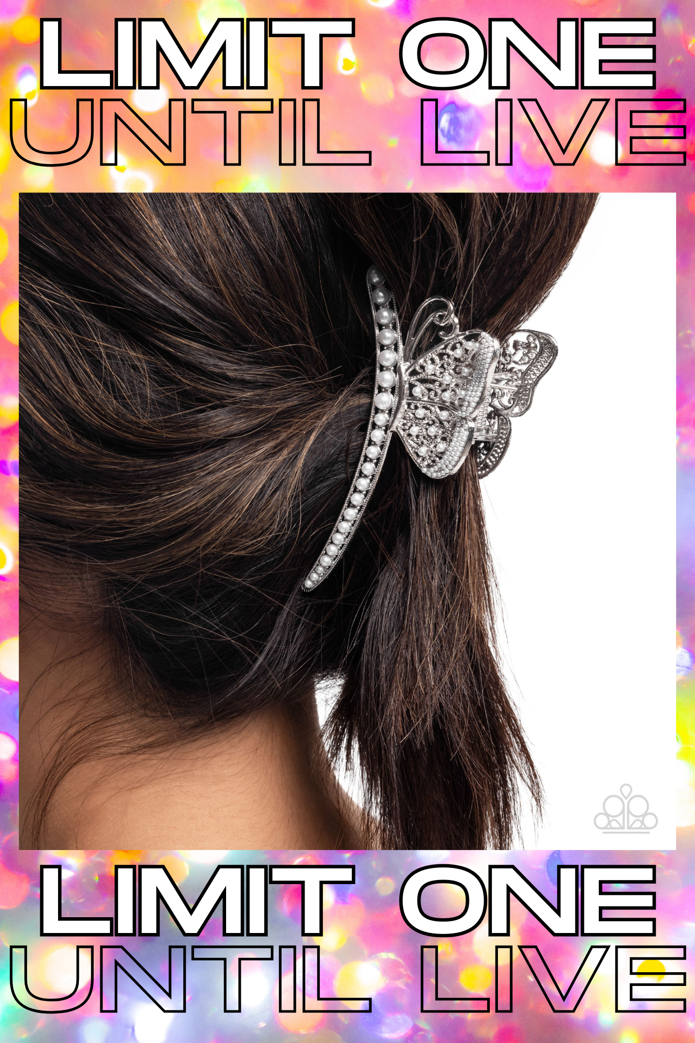 Paparazzi ~ Pastoral Pearls - White Hair Clip