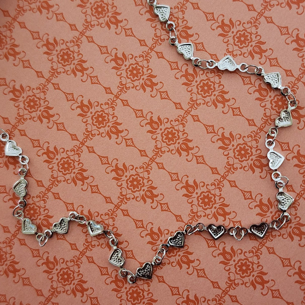 Paparazzi ~ Cupid Catwalk - Silver Necklace