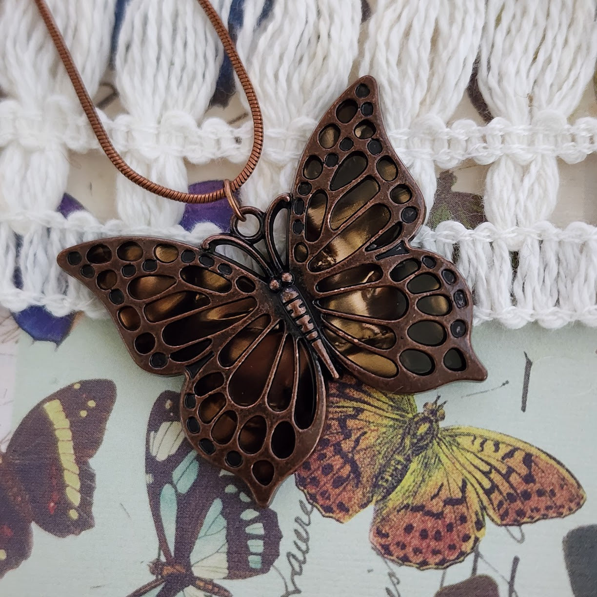 Paparazzi ~ Magical Metamorphosis Necklace